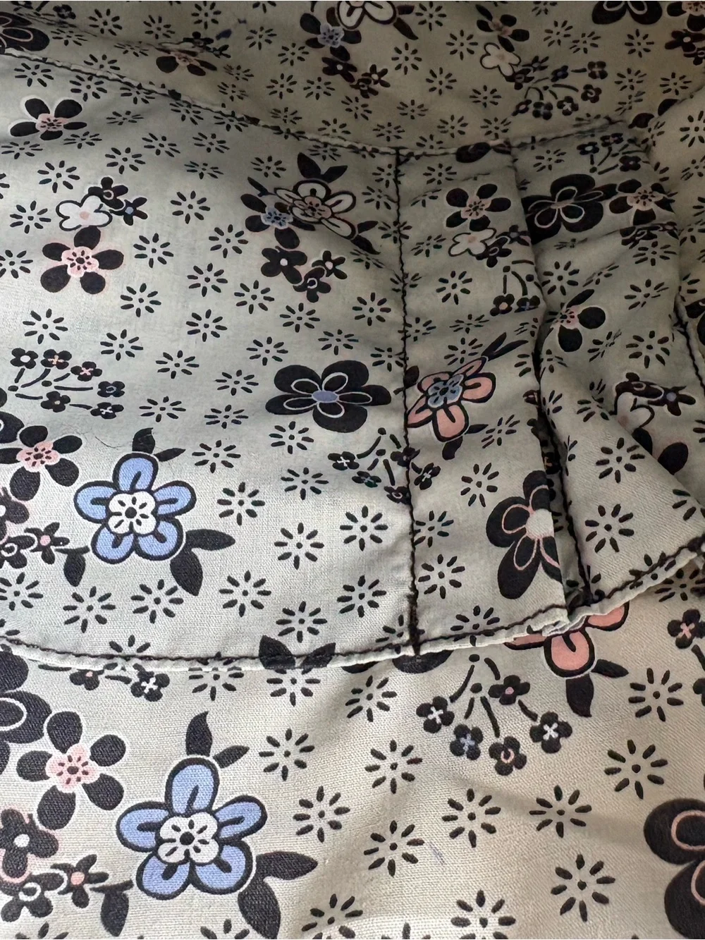 Vera Bradley Black Floral Quilted Tote with Subtle Accents- Midnight Wildflowers - Picture 8 of 8
